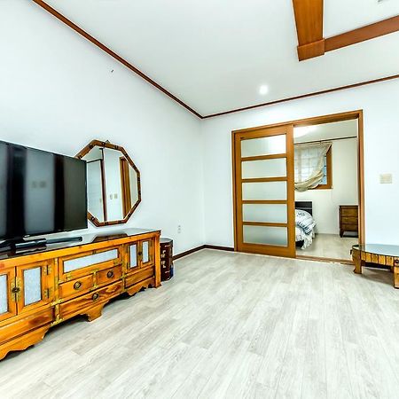 Dongsannara Pension ซอกวีโพ ภายนอก รูปภาพ