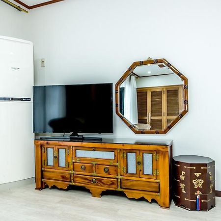Dongsannara Pension ซอกวีโพ ภายนอก รูปภาพ