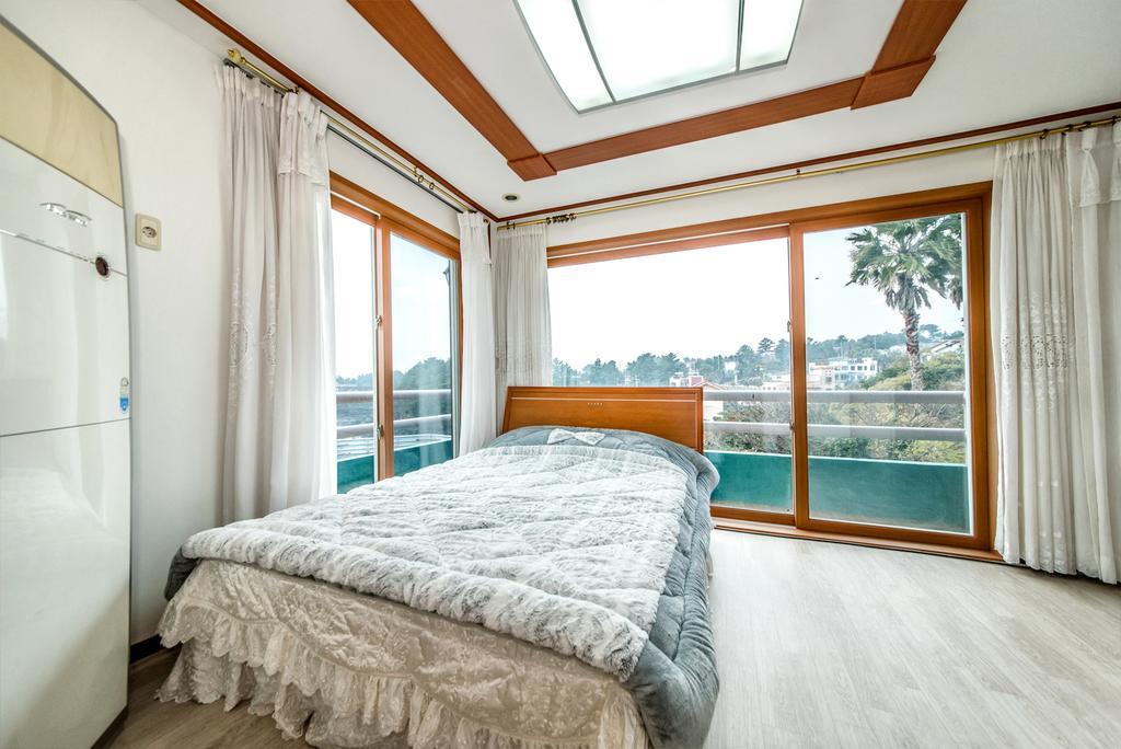 Dongsannara Pension ซอกวีโพ ภายนอก รูปภาพ