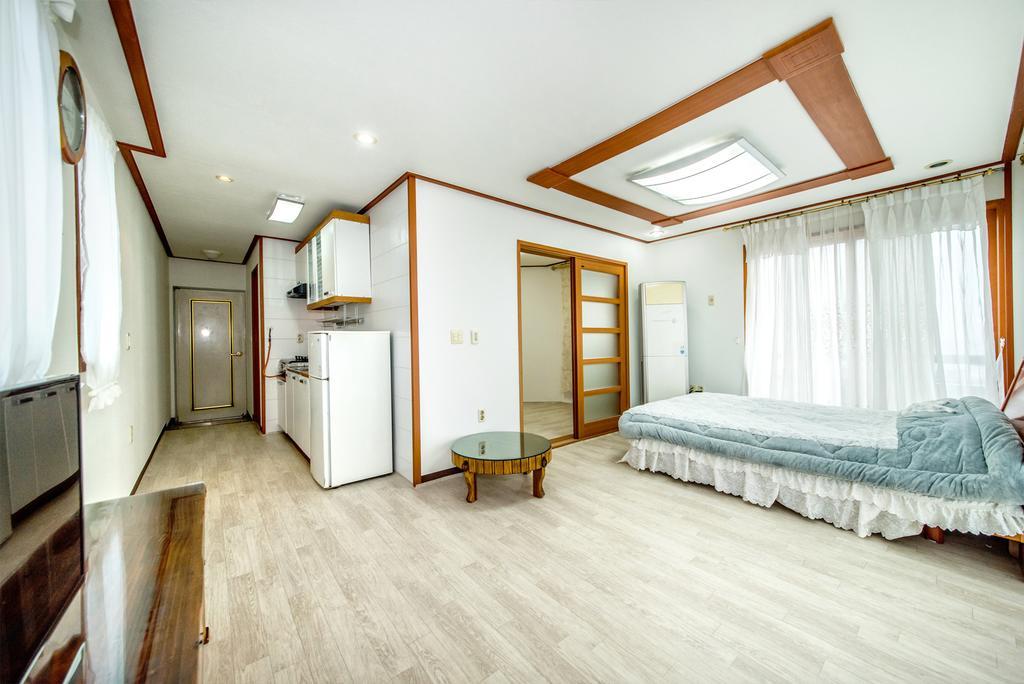 Dongsannara Pension ซอกวีโพ ภายนอก รูปภาพ